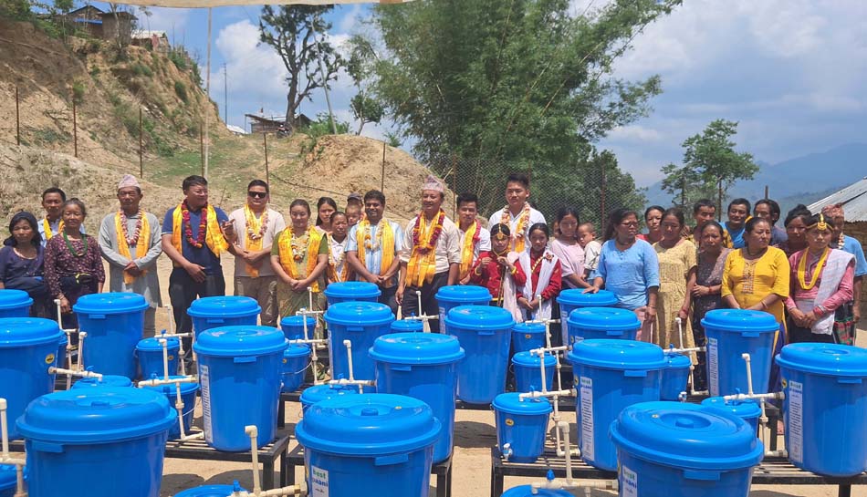 च्यास्मीटार पिपचाहीका नागरिकहरुको बर्सौदेखिको शुद्ध खानेपानी पिउने सपना पूरा