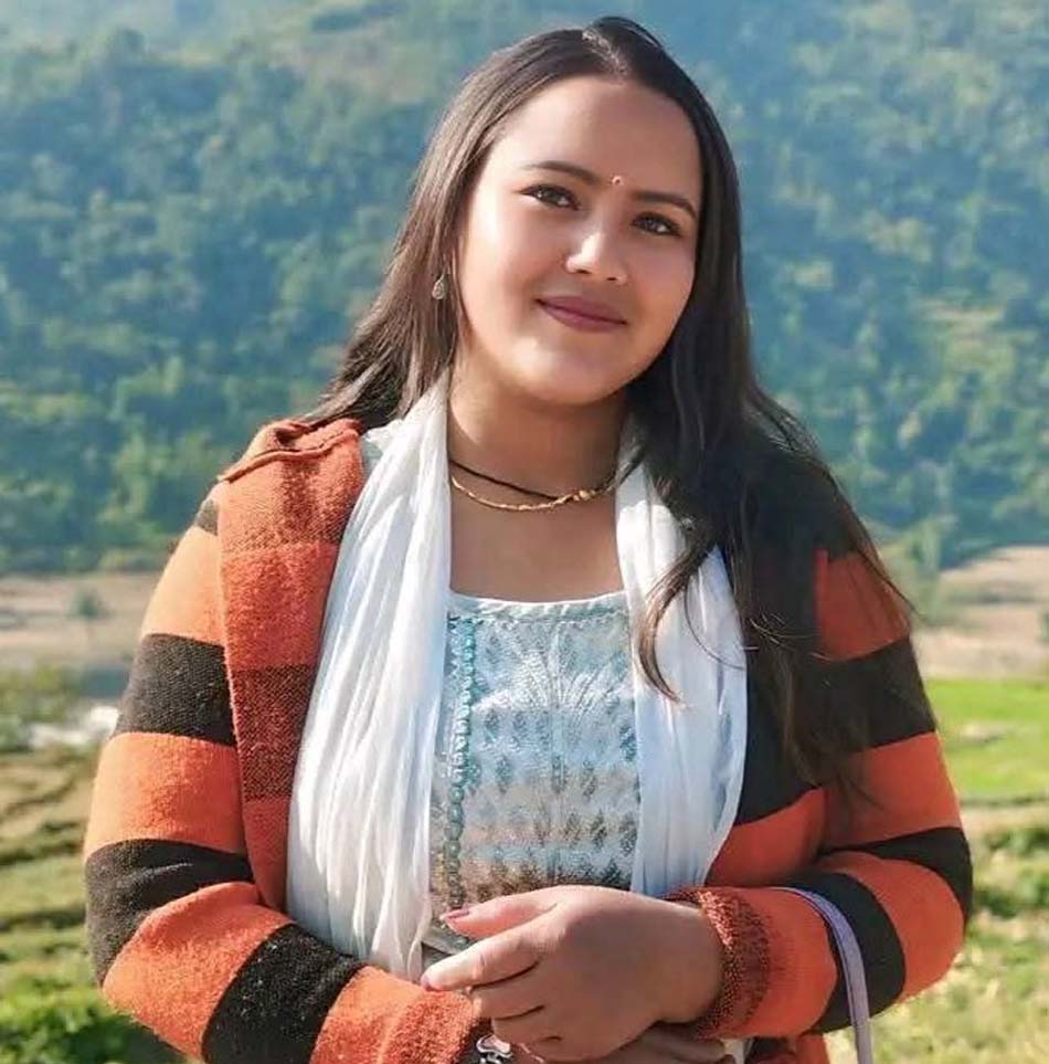मृत फेला परेकी रेश्मिका  परियारलाई बलात्कारपछि हत्या गरेको आरोपमा एक किशोर पक्राउ