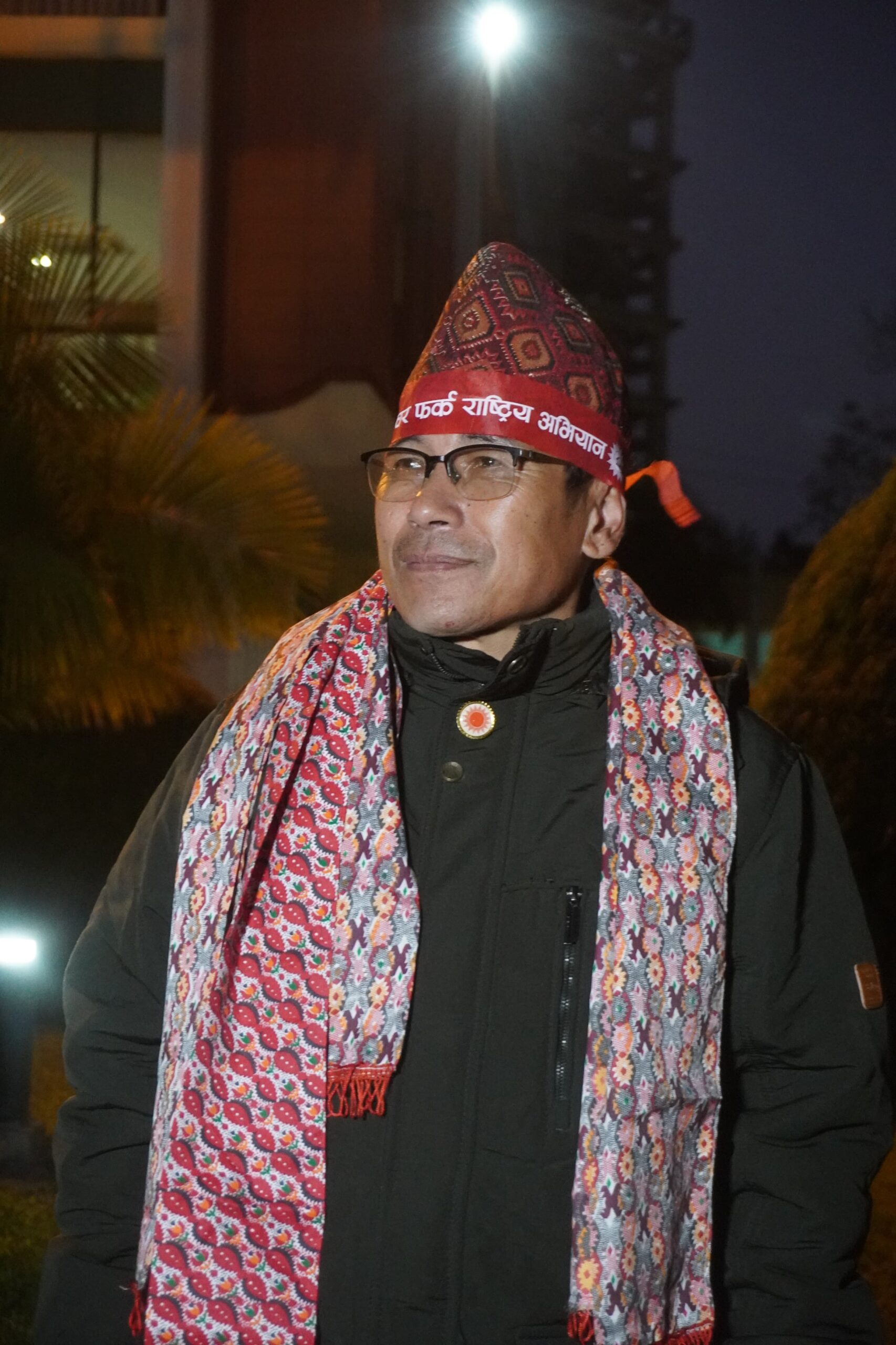 एसका केन्द्रीय सदस्य बवि चाम्लिङ सहित खोटाङका २८ जना नेता तथा कार्यकर्ता एमालेमा फर्किए